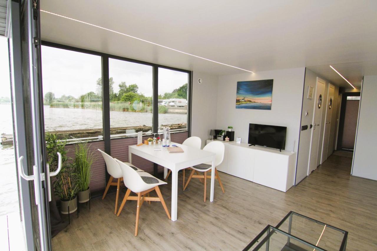 Hotel Hausboot Fjord Nordstern Mit Dachterrasse In Schleswig Exterior foto